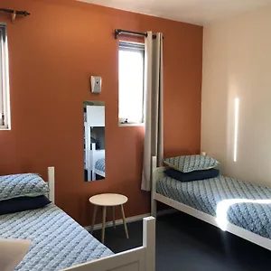 http://the-nook-backpackers.top-hotels-hobart.com