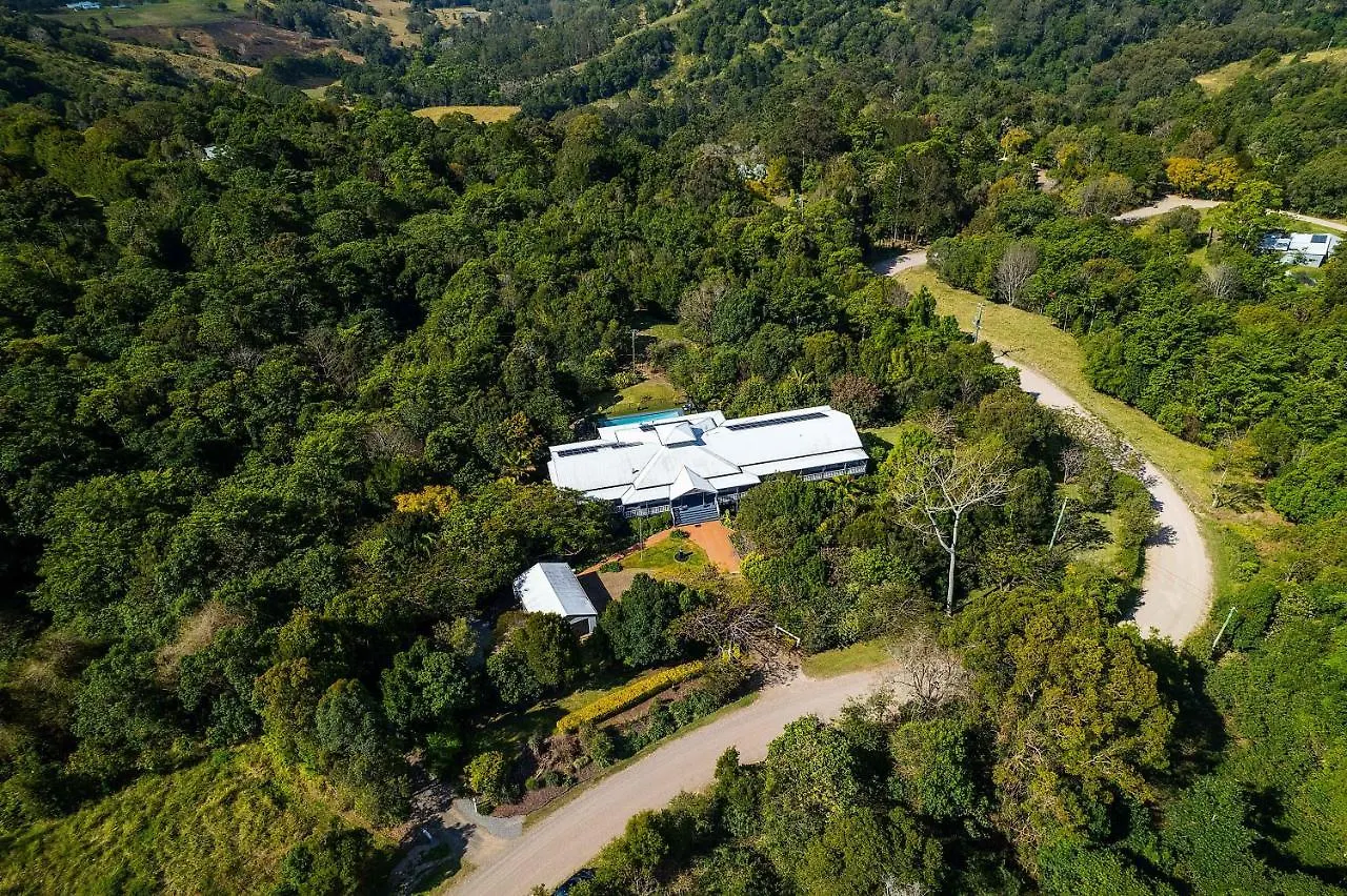 ***** Bed & Breakfast The Country House At Hunchy Montville Australia